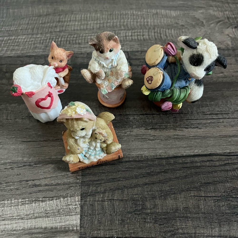 Enesco Multicolor Pet Figurine Collection